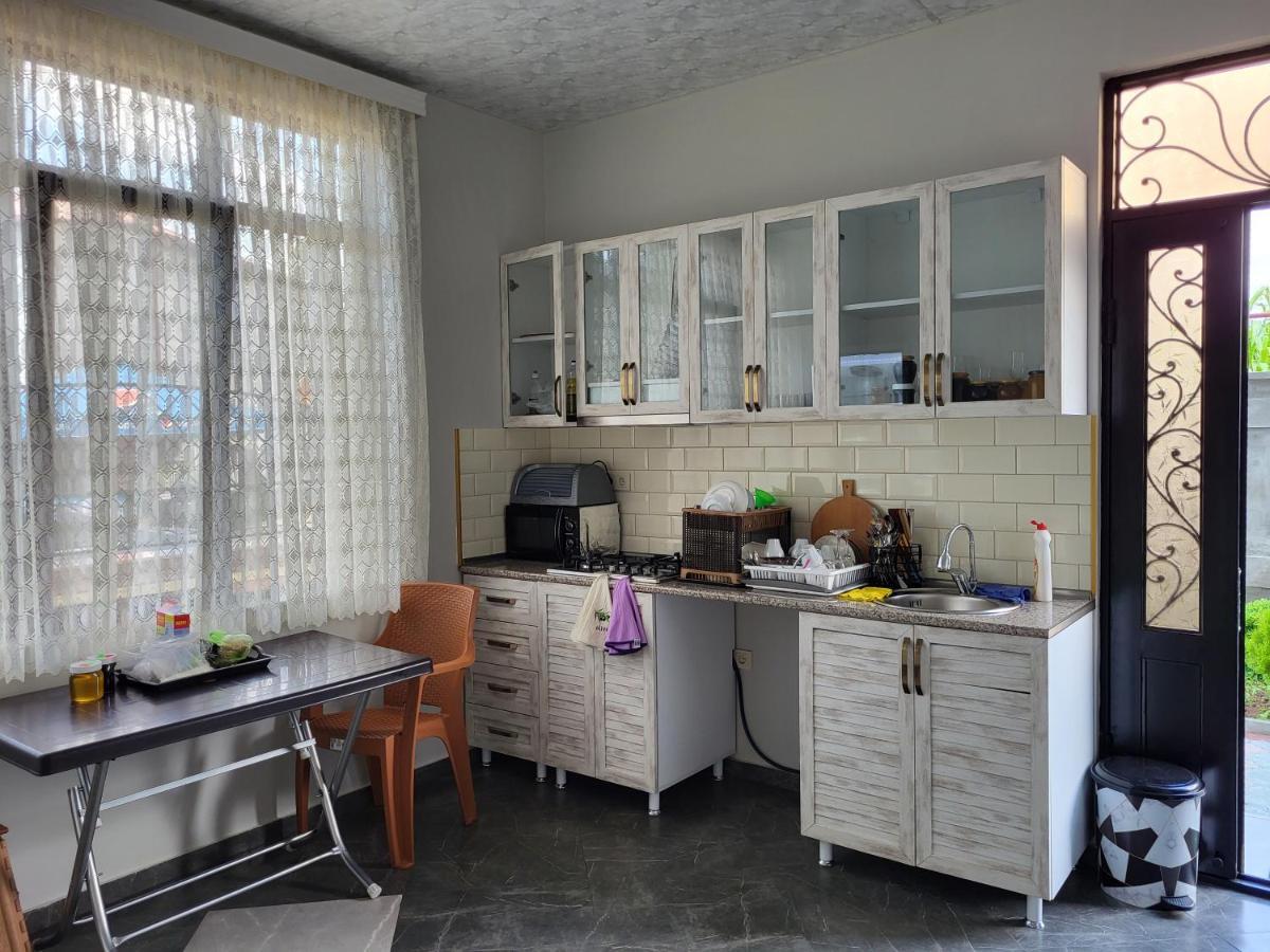 Mite Hotel Chakvi Exteriér fotografie